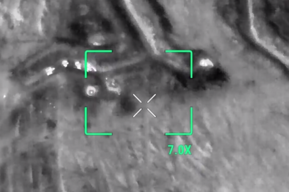    Минобороны РФ показало отработку бойцами ВДВ ночного штурма