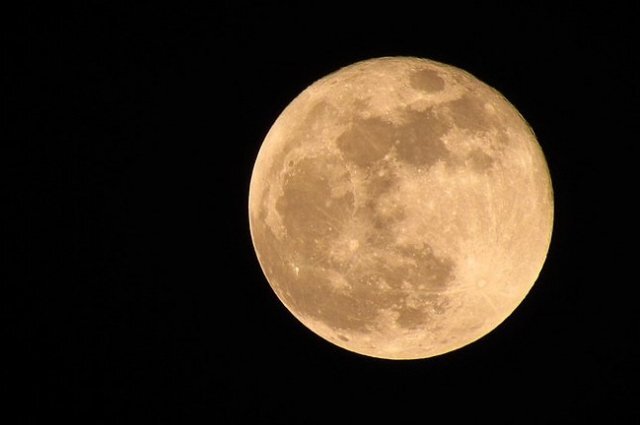    Почему станция «Луна-25» летит именно к Южному полюсу спутника Земли?