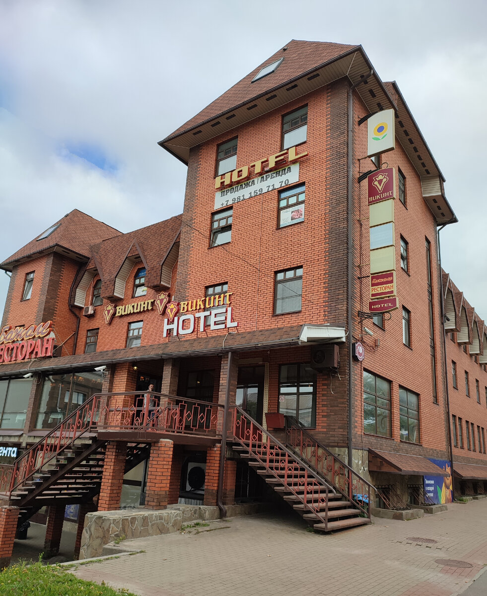 А вот и лестницы, про которые говорила выше ☺️ И все башенки в наличии