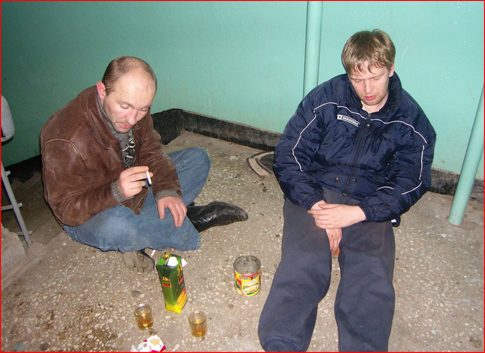 Картинка из интернета,  но я похож на типа справа