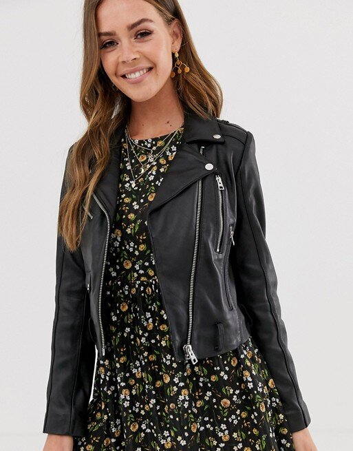 Изображение с сайта us.asos.com. Кожаная куртка от Pull & Bear