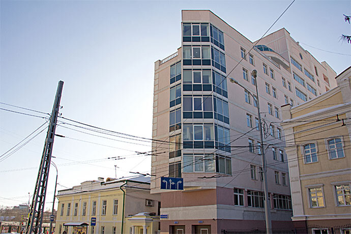 Усадьба Блохиной в принципе уже уничтожена окружающей застройкой. 
