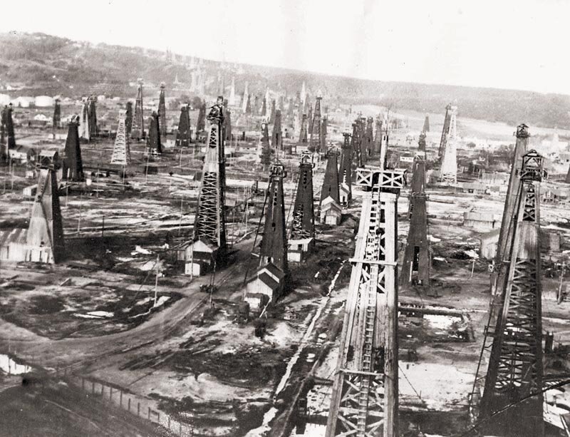 Месторождения румынской нефти, на которые впоследствии положит глаз один австрийский художник      