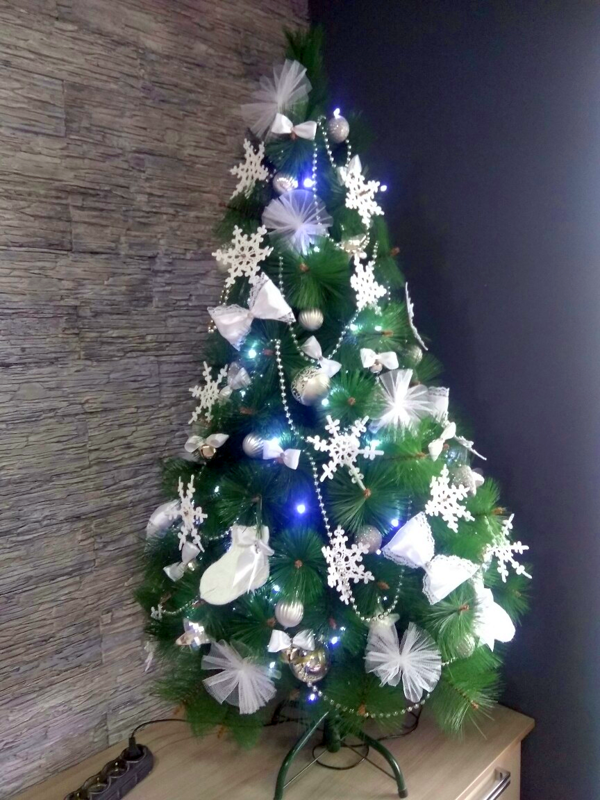 Ёлка в "белом"