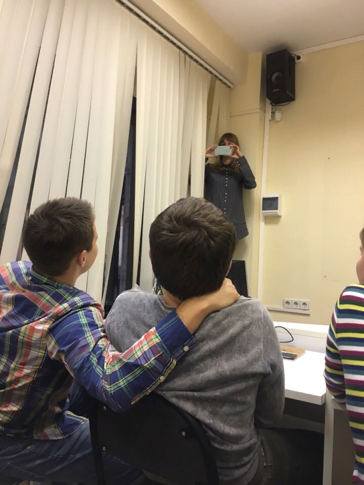 Фото из архива. Небольшая фотосессия на паре английского. 