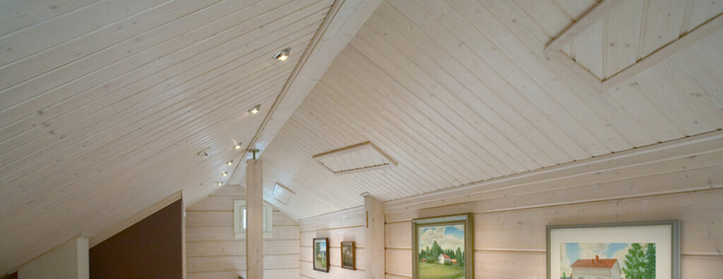 отделка планкеном внутри дома