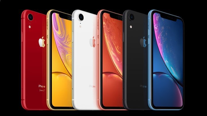 Iphone xr на столе все цвета