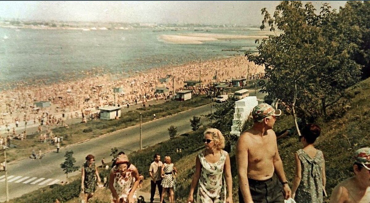 Пляж на реке Волга. 