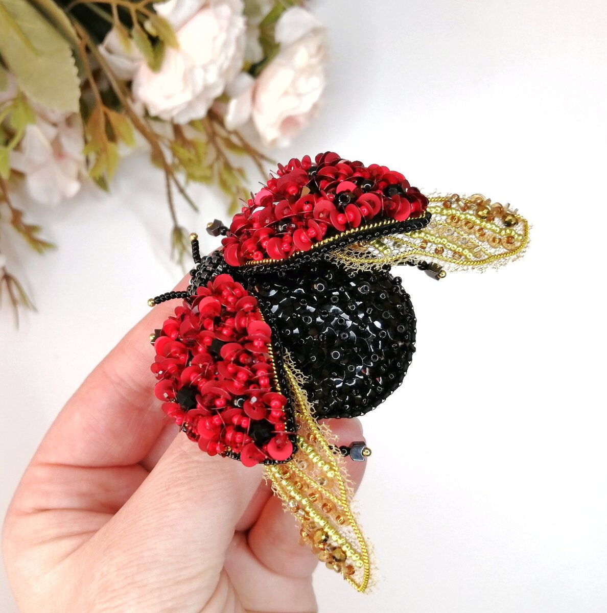 @KorolEva_brosh by Olga Lugovaya 