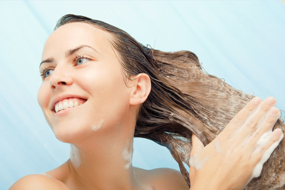 Красота и здоровье волос напрямую зависят от состояния кожи головы. Если она не в порядке, вы ощущаете постоянную сухость и шелушение или, наоборот, излишнюю жирность.-2