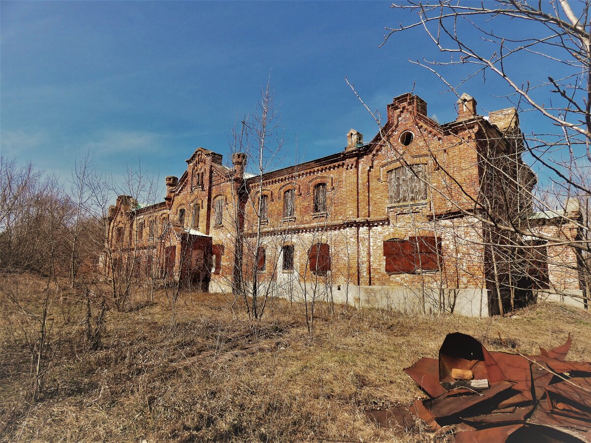 База имение приморский край. Усадьба Заукенхоф. Усадьба фон Заукенов. Усадьба фон Заукенов в Лужках. Усадьба фон Беловых Калининградская область.