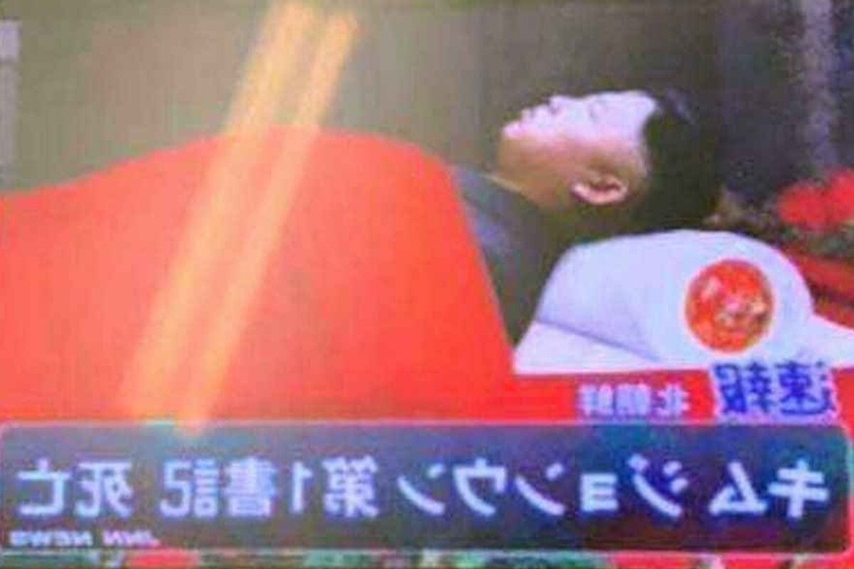 Ким Чен Ын в гробу