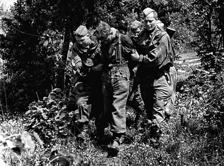 Взятие в плен языка разведчиками