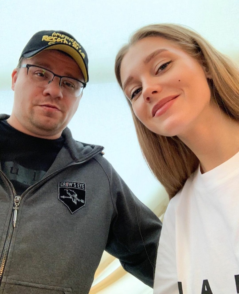 Еще 7 месяцев назад пара признавалась друг другу в любьви