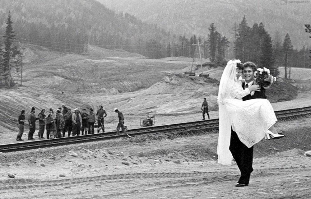 БАМовская свадьба. Фото Яндекс картинки.