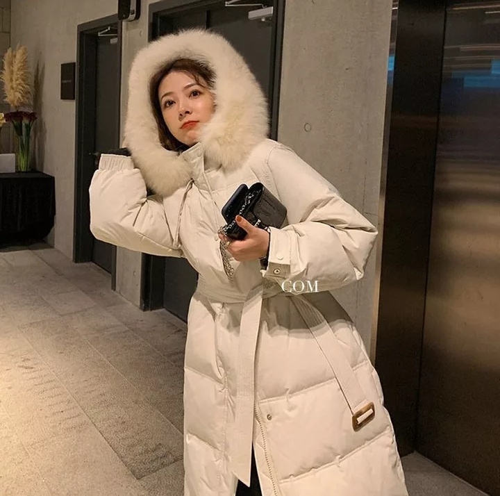 Куртка в оттенке светло-бежевый