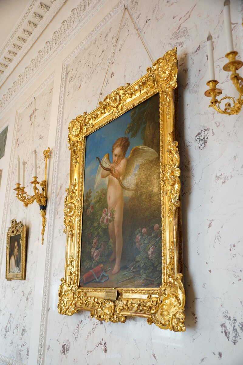 "Амур, стреляющий из лука" Карла Ванлоо 1761г., Павловский дворец
