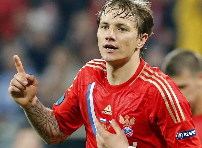 Роман Павлюченко может увеличить свой бомбардирский счет только в кубковых матчах ибо играет сейчас в клубе первой лиги