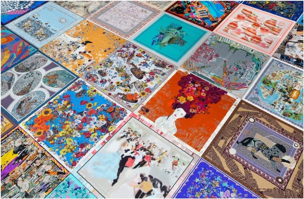 Платки как картины украшают офис Радикал Шик