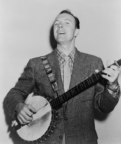 Пит Сигер в 1955 г.