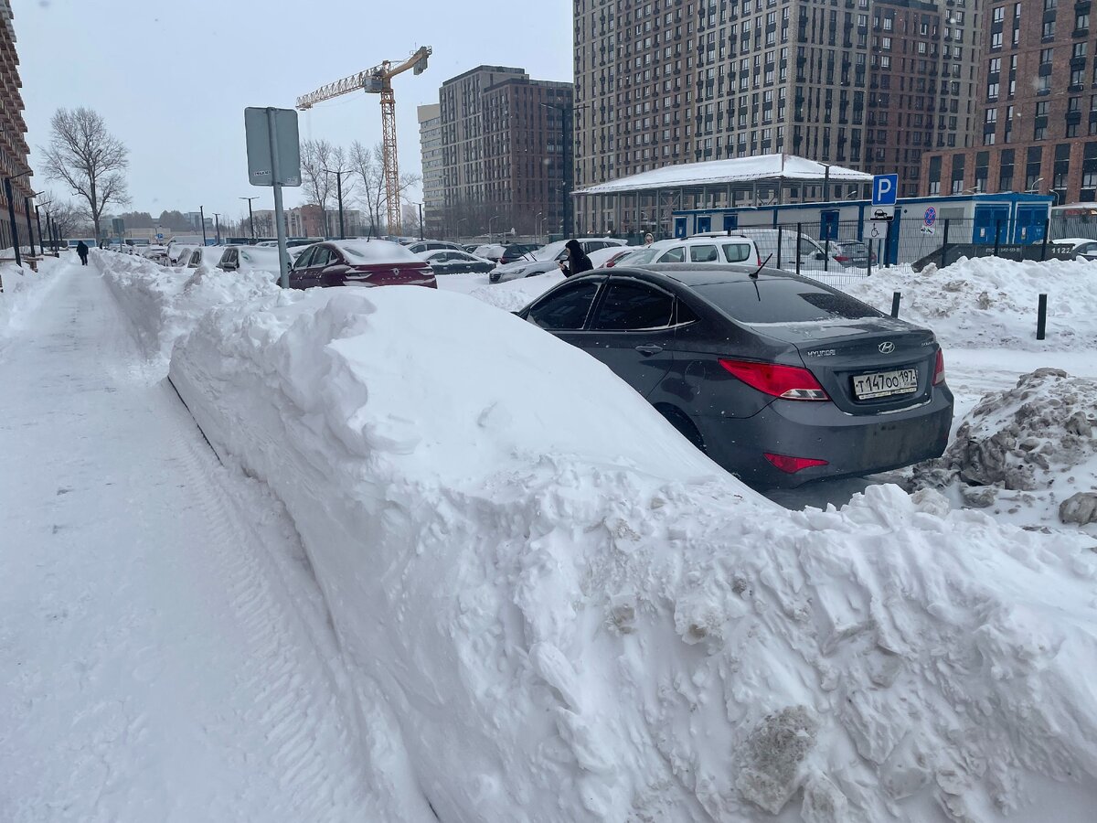 Снег в Москве