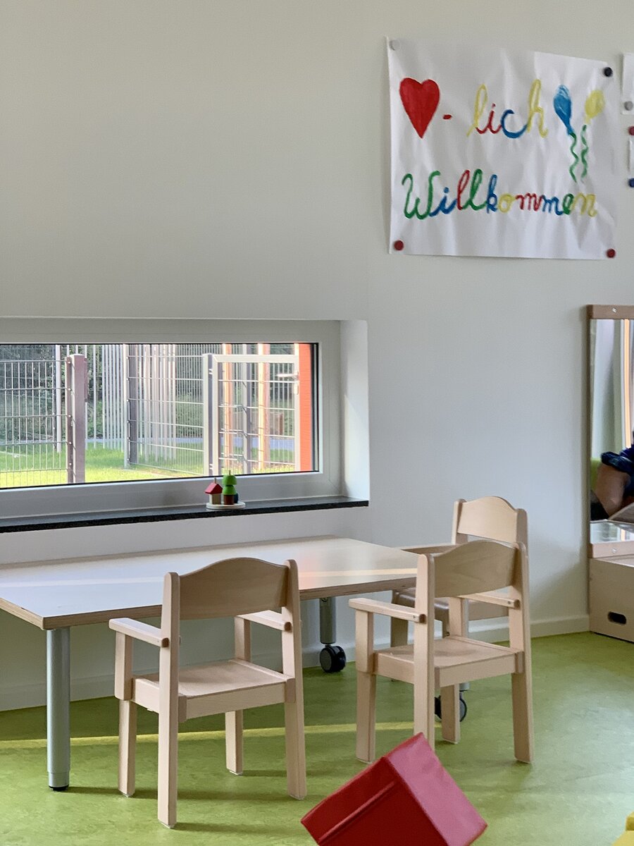 Обеденный стол для детей