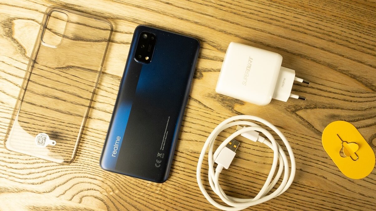 На фото изображена комплектация 