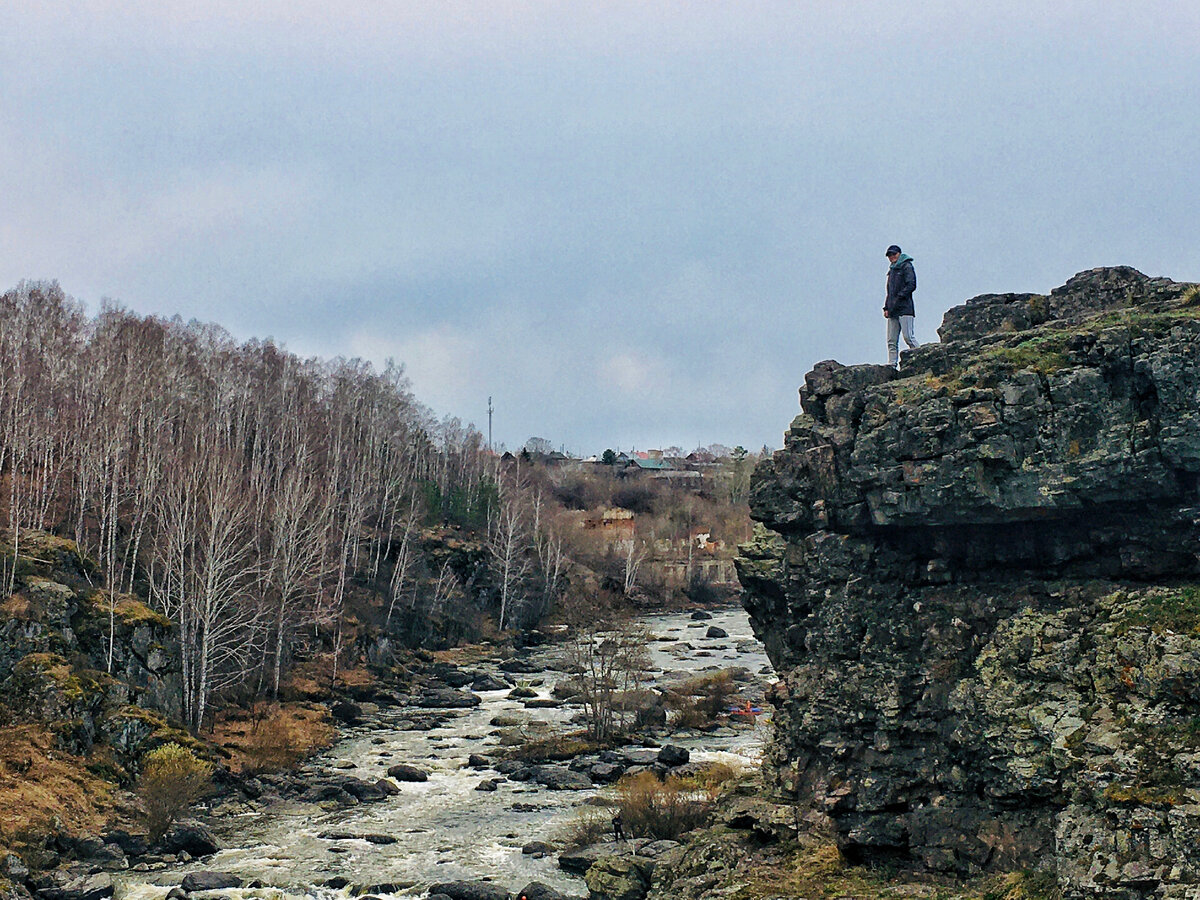Выходные свердловская область. Водопад ревун свердловская область. Водопад ревун каменск-уральский. Выходные свердловская область. Выходные свердловская область.