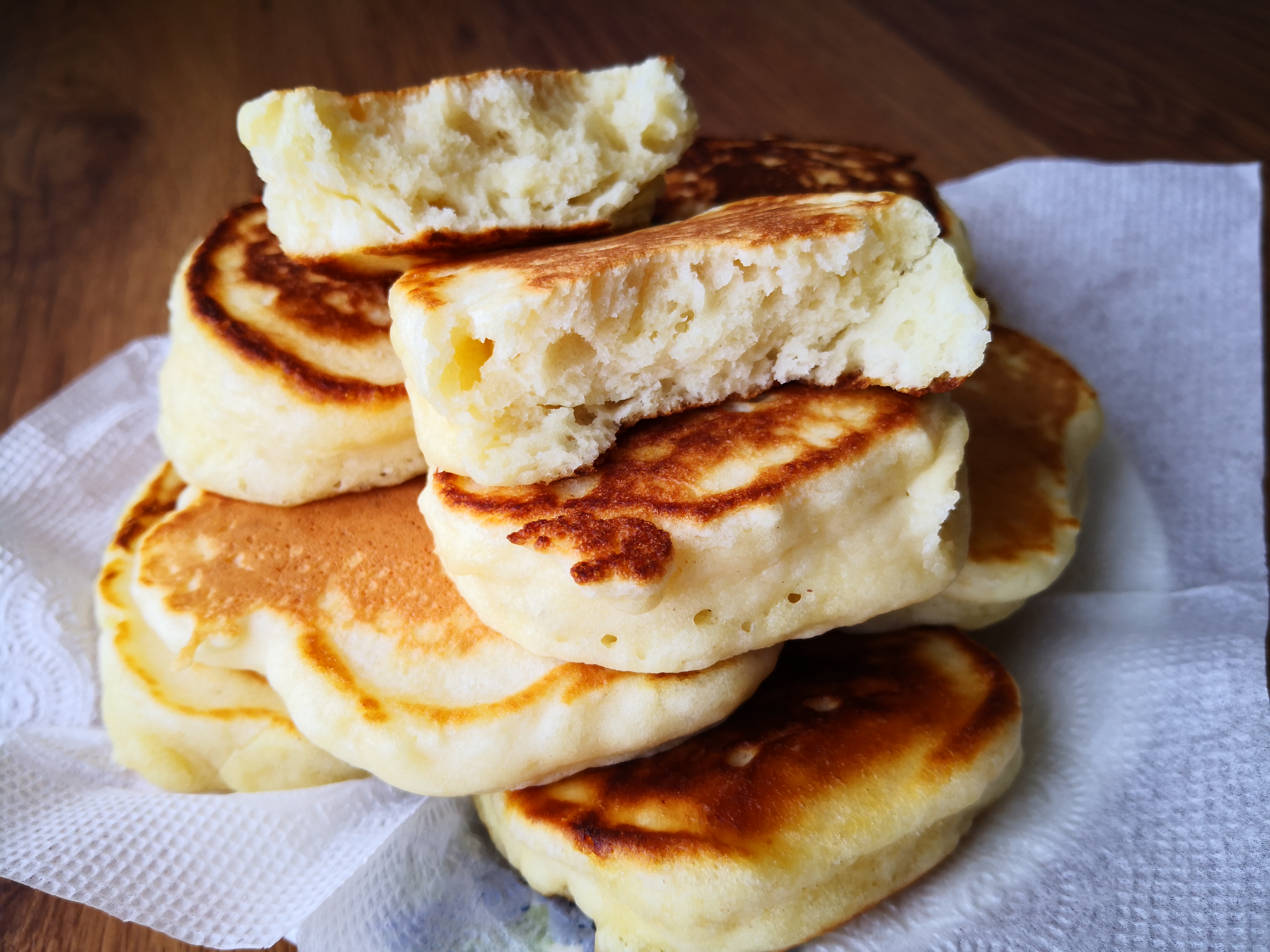 Пышные оладьи на воде без дрожжей — рецепт на сковороде | Вкусняшки от Оли  | Дзен