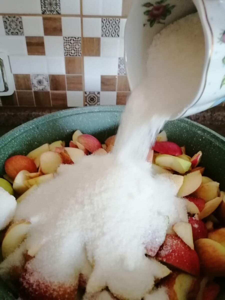 засыпаем сахаром