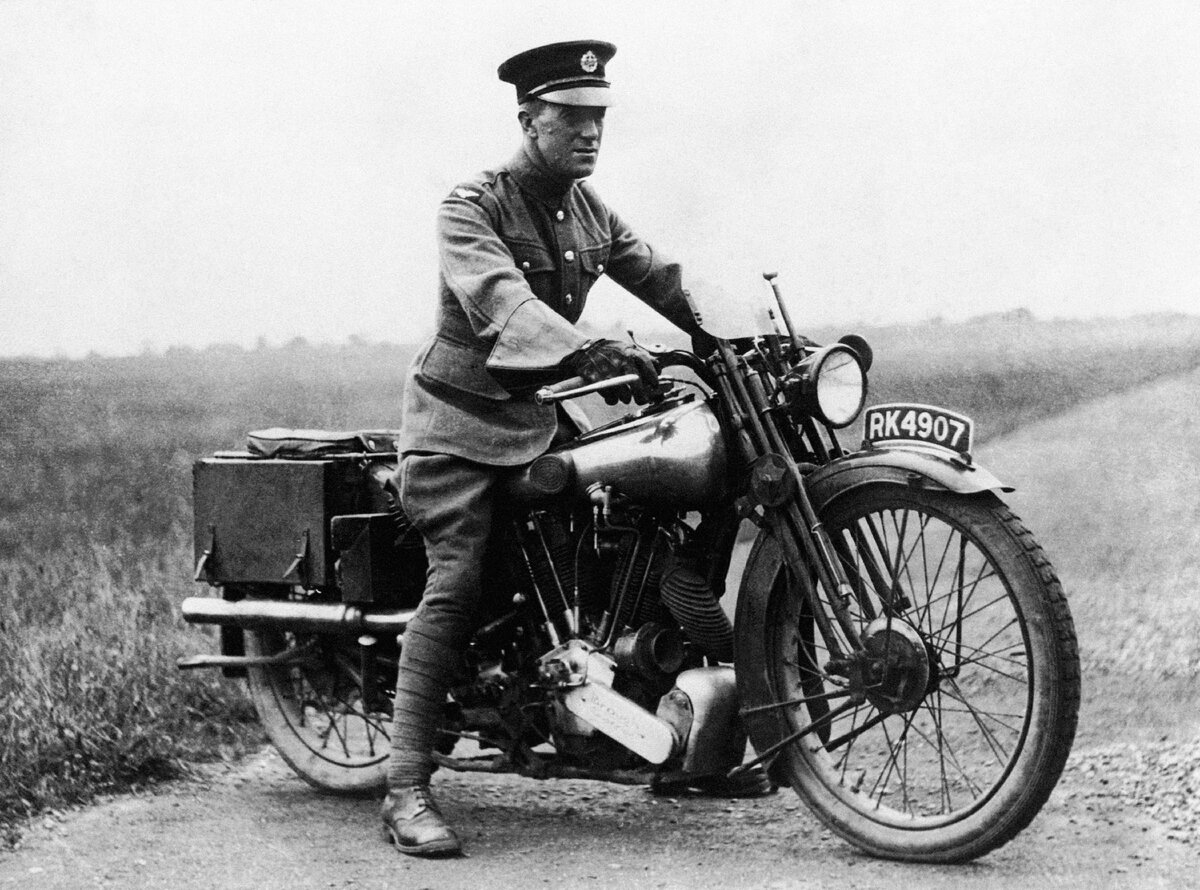 Brough Superior SS100