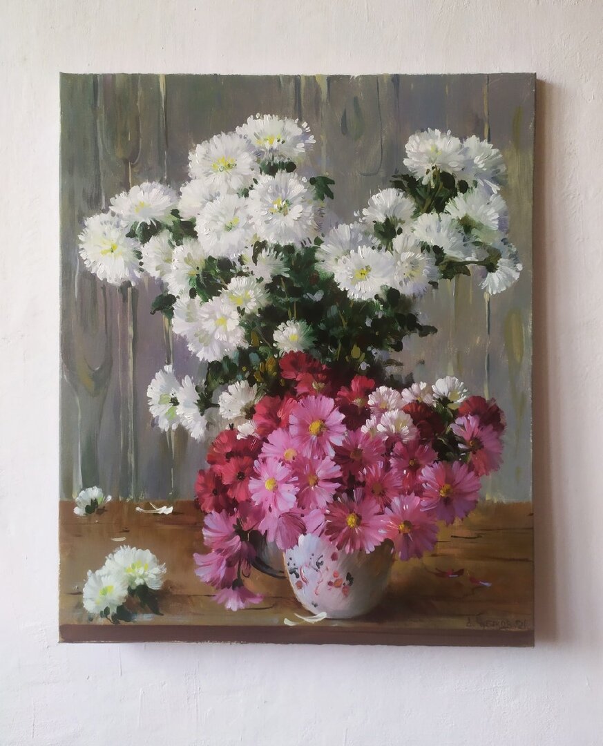 1. Работа Антона Чубакова. "Хризантемы", 60х50 см, х.м., 2021 г. Изображение из аккаунта художника vk.com/id161367748