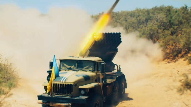    1 / Кадр из фильма «Солнцепек»