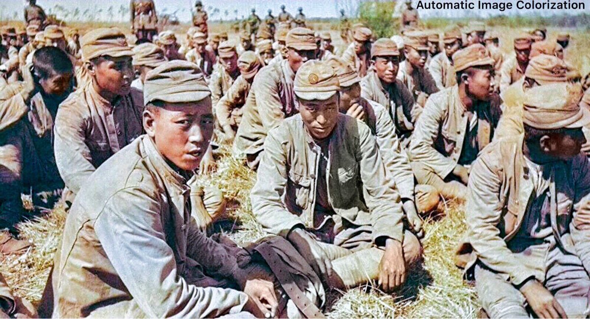 Японские военнопленные. Источник: https://pbs.twimg.com/media/DlO5pftUcAMRmh4.jpg