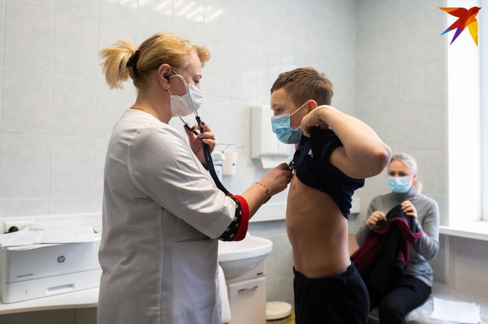     Дети в Беларуси в декабре 2022-го болеют вирусными инфекциями в два раза чаще, чем взрослые. Юлия ПЫХАЛОВА