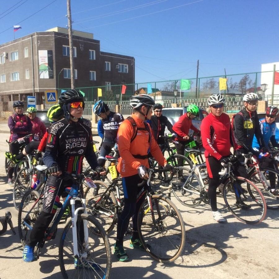 Как обычно со старта все уехали вперед