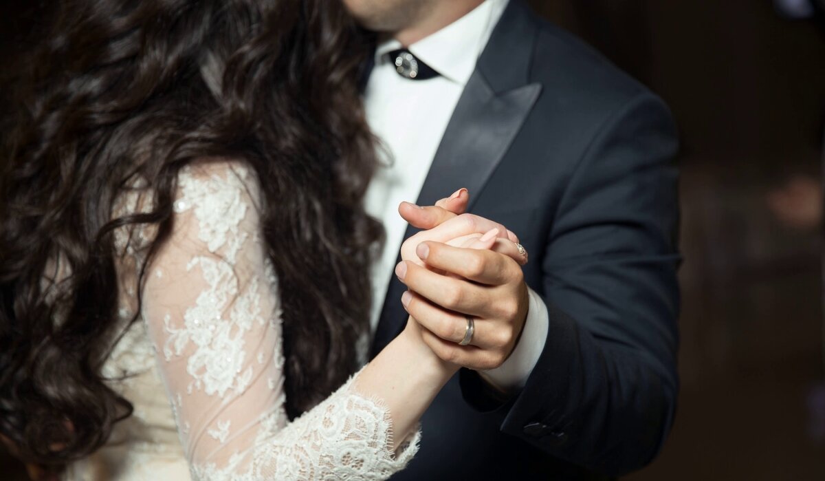     как понять, что мужчина и не планирует с вами брак фото: unsplash.com