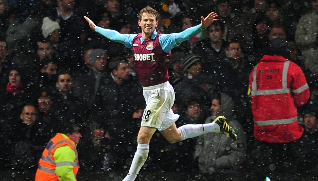 Источник: https://www.planetfootball.com/nostalgia/remembering-west-hams-stunning-4-0-win-over-man-utd-in-the-league-cup/