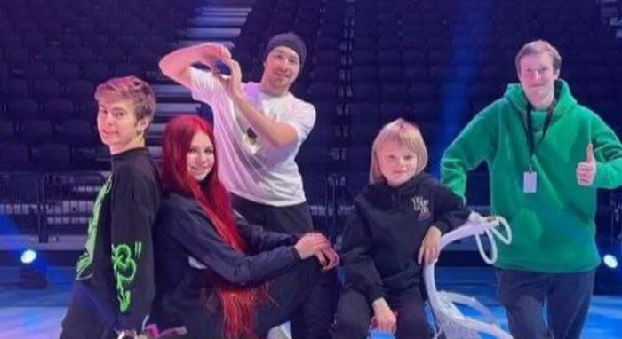 На фото в соцсетях тренера Светланы Соколовской - Саша Трусова и Марк Кондратюк. Фото: личные соцсети Светланы Соколовской.