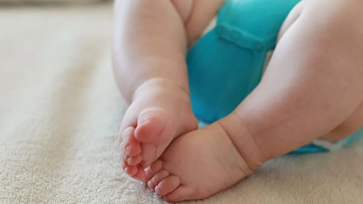 холодные влажные ноги у ребенка