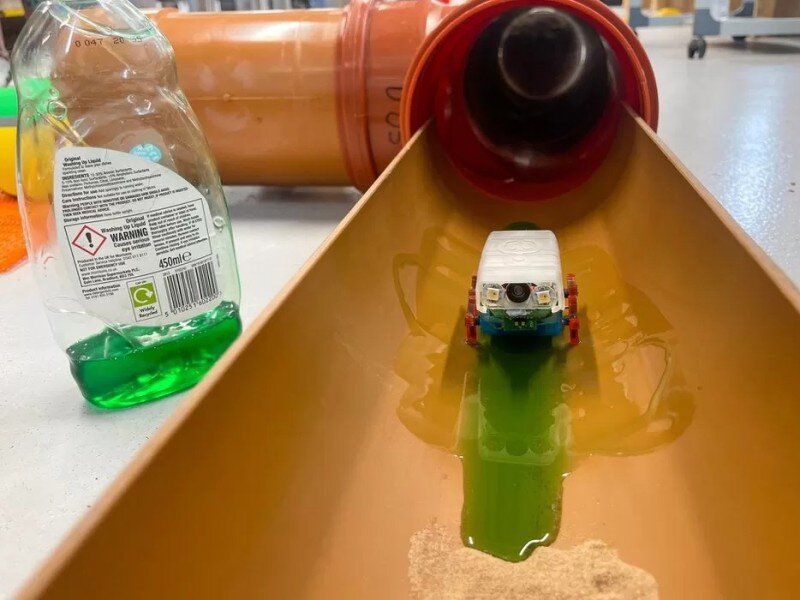    Роботы для трубопроводов остановят утечку миллиардов литров воды и долларов