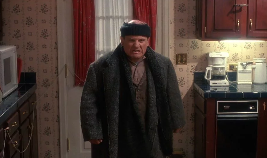 10 Things You Always Wanted To Know About Joe Pesci - YouTube