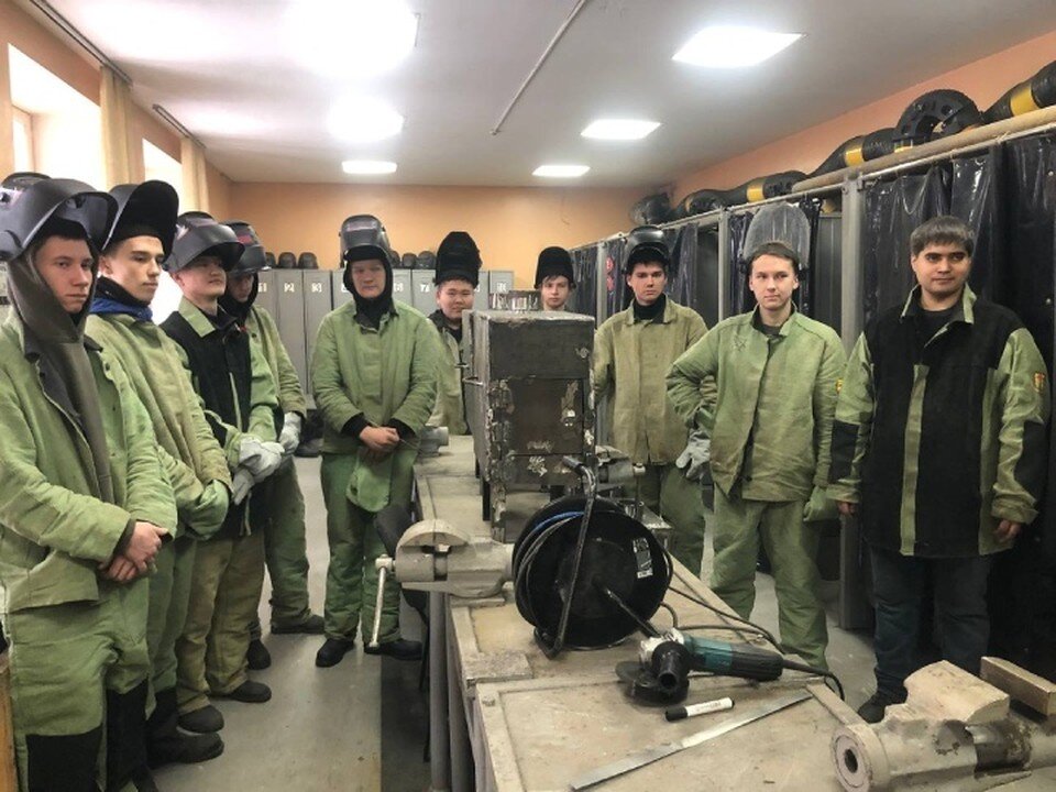     Идею создать печки-«буржуйки» и поддержать участников СВО предложили в министерстве образования Иркутска. Фото: Юлия Виташас.