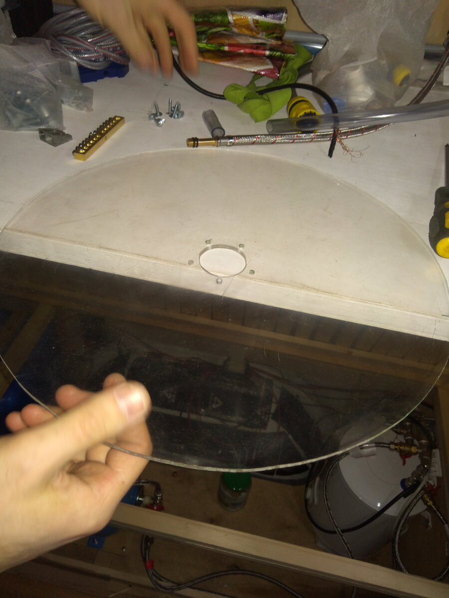 вырезаем новую крышку (поликарбонат 4мм)