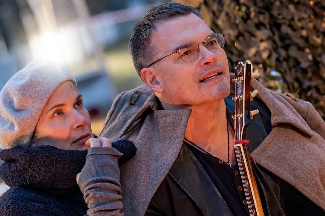     Евгений Дятлов развелся с актрисой Юлией Джербиновой, которая родила от него дочь