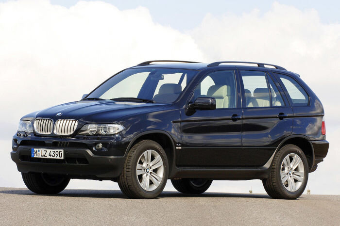 Сразу отказываемся от BMW X5 E53.