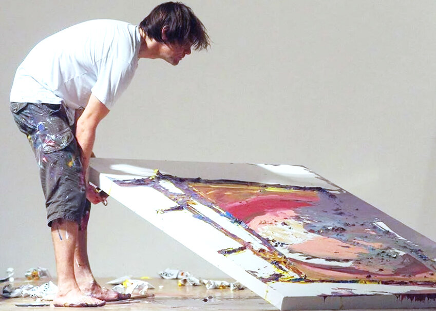 актер с картиной