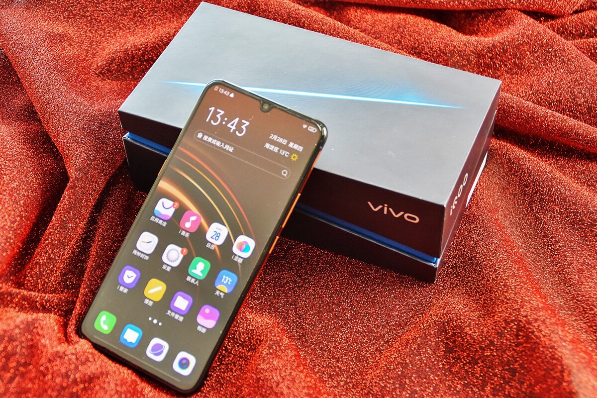 vivo iQOO © cnBeta.COM