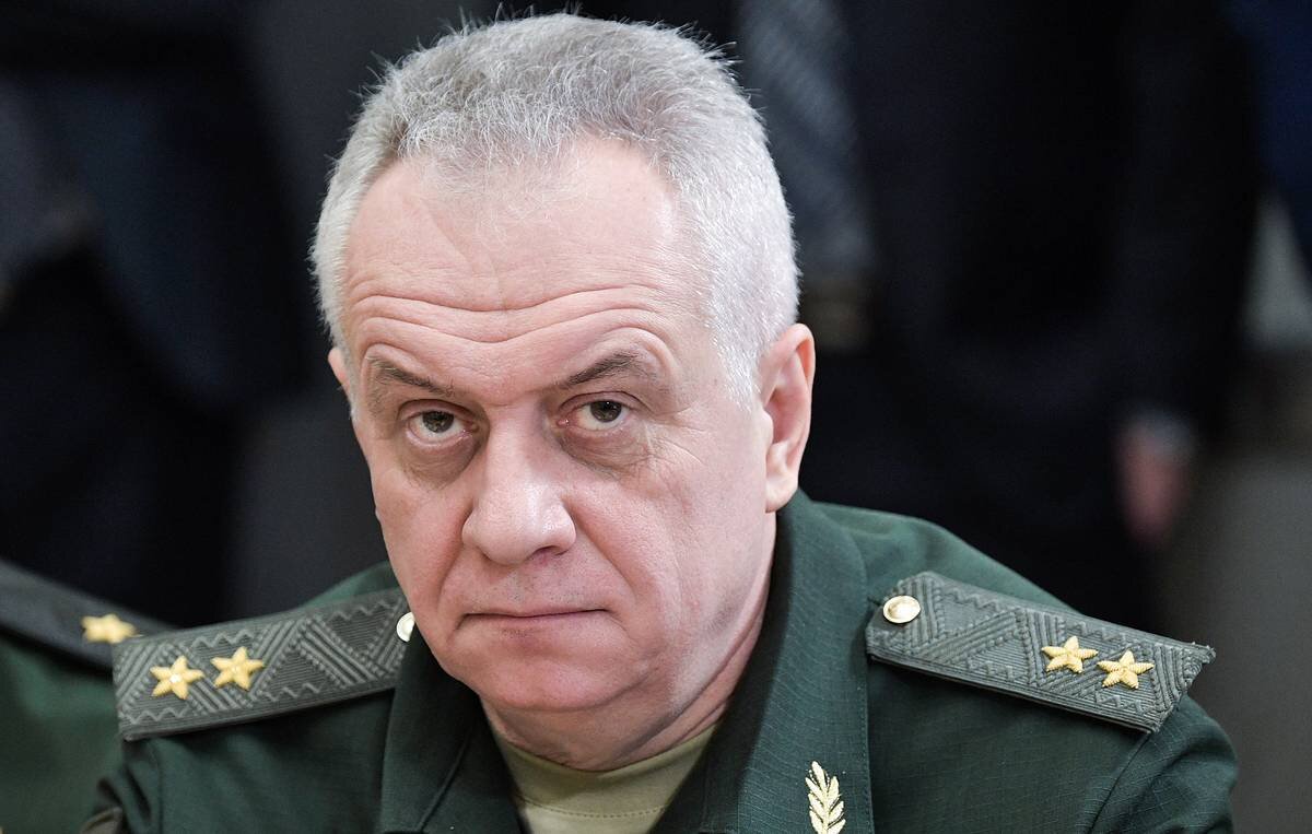 Генерал-лейтенант Виктор Познихир.