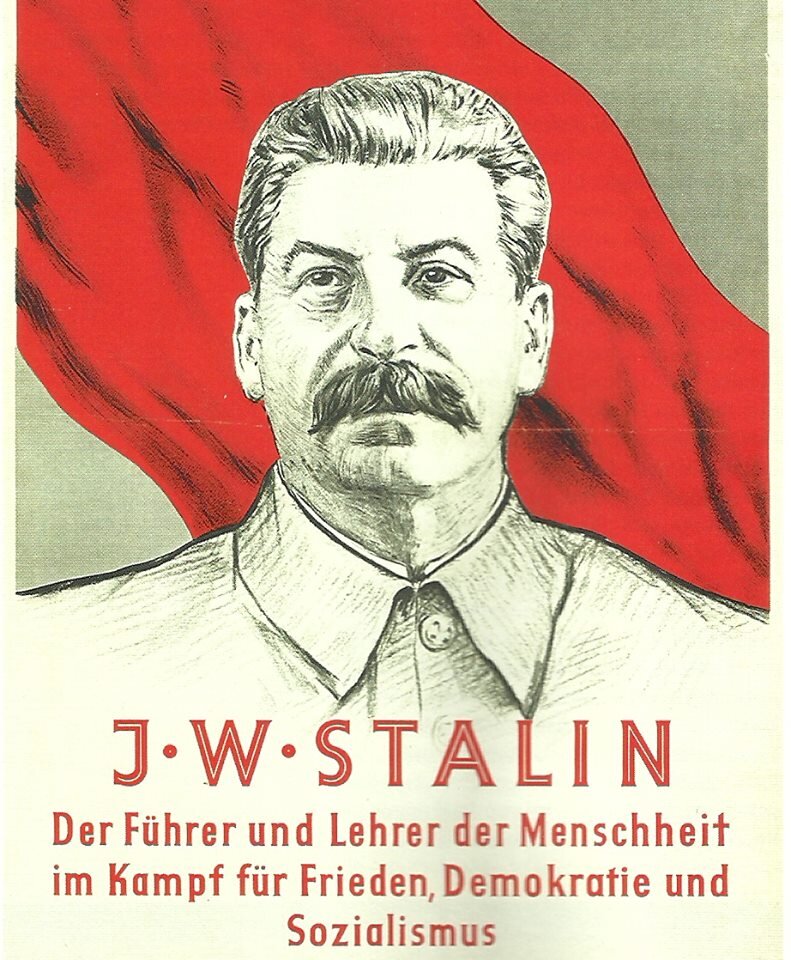 Постер сталин. Фюрер Сталин плакат Германия. Сталин плакат ГДР. Сталин Иосиф Виссарионович плакаты СССР. Сталин на немецких плакатах.